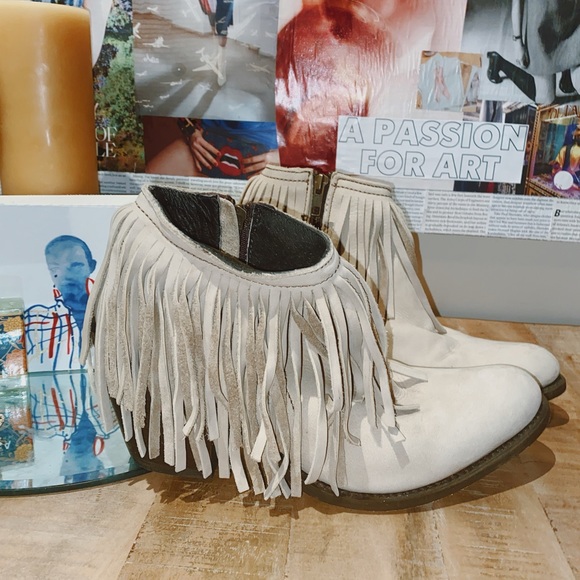 Independent Boot Co Cream Ankle Boots size 8.5 - Picture 1 of 5